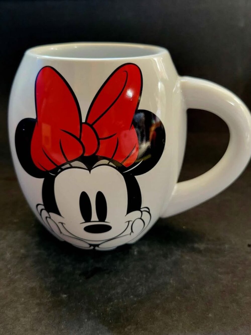 Disney Minnie Mouse 18 oz. Oval Ceramic Mug Crafted